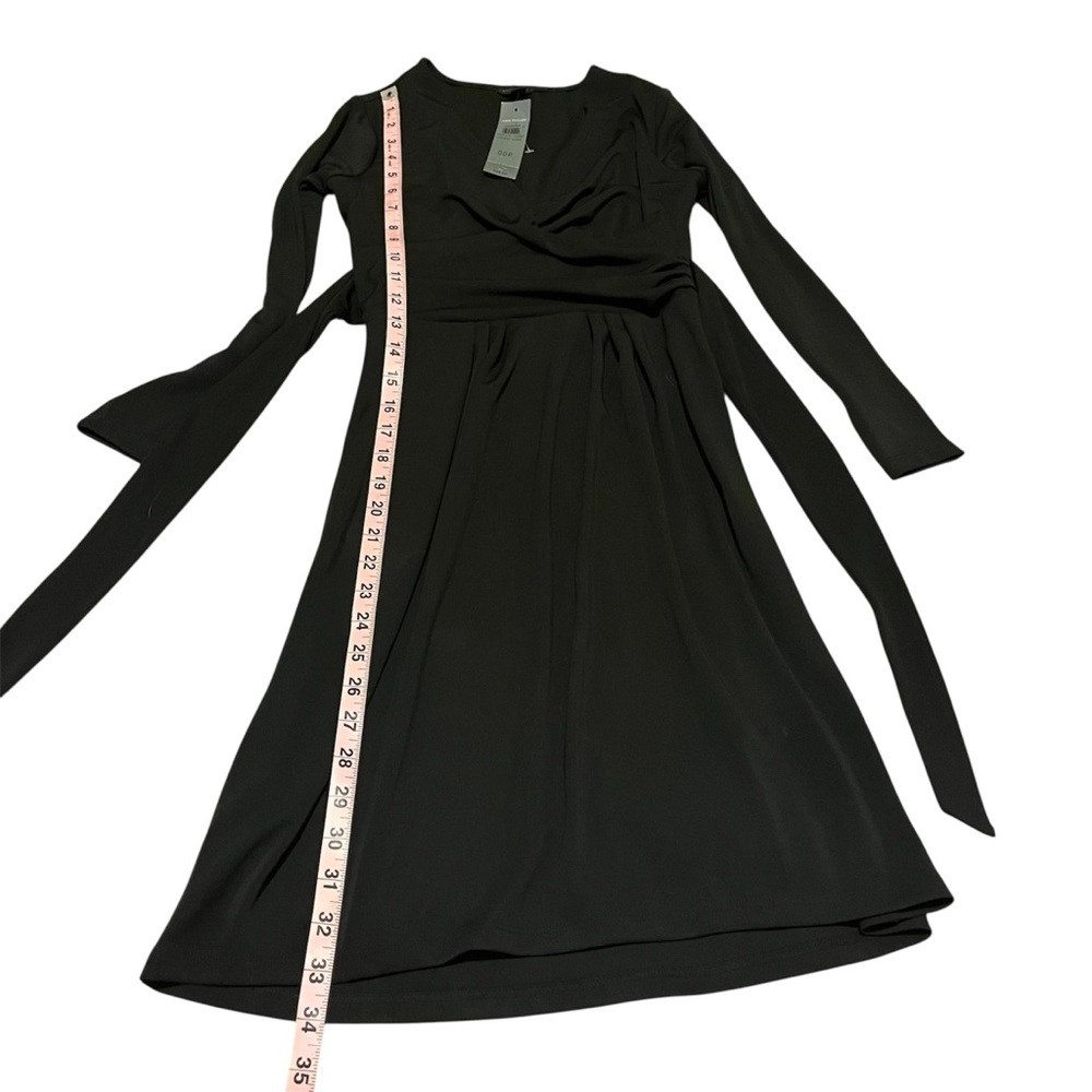 Ann Taylor Elegant Black V-Neck ruched Dress - Picture 5 of 7